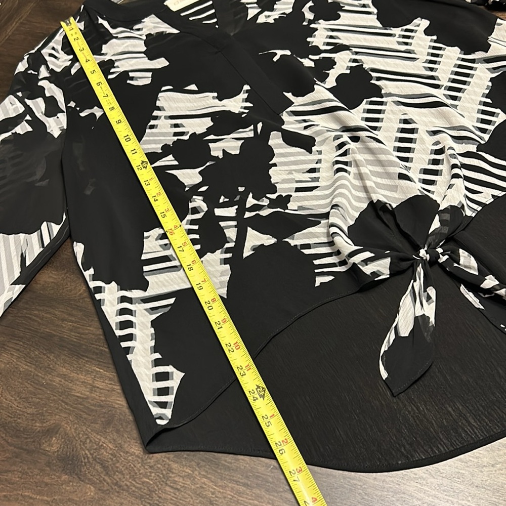 Chico’s Blouse - Picture 8 of 10